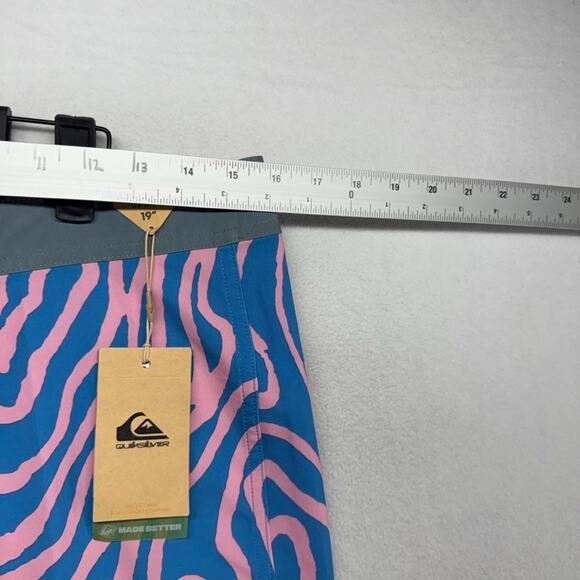 Quiksilver Board Shorts Men's 31 Pink Blue Black Surf Silk Straight Surf NEW - Picture 3 of 10